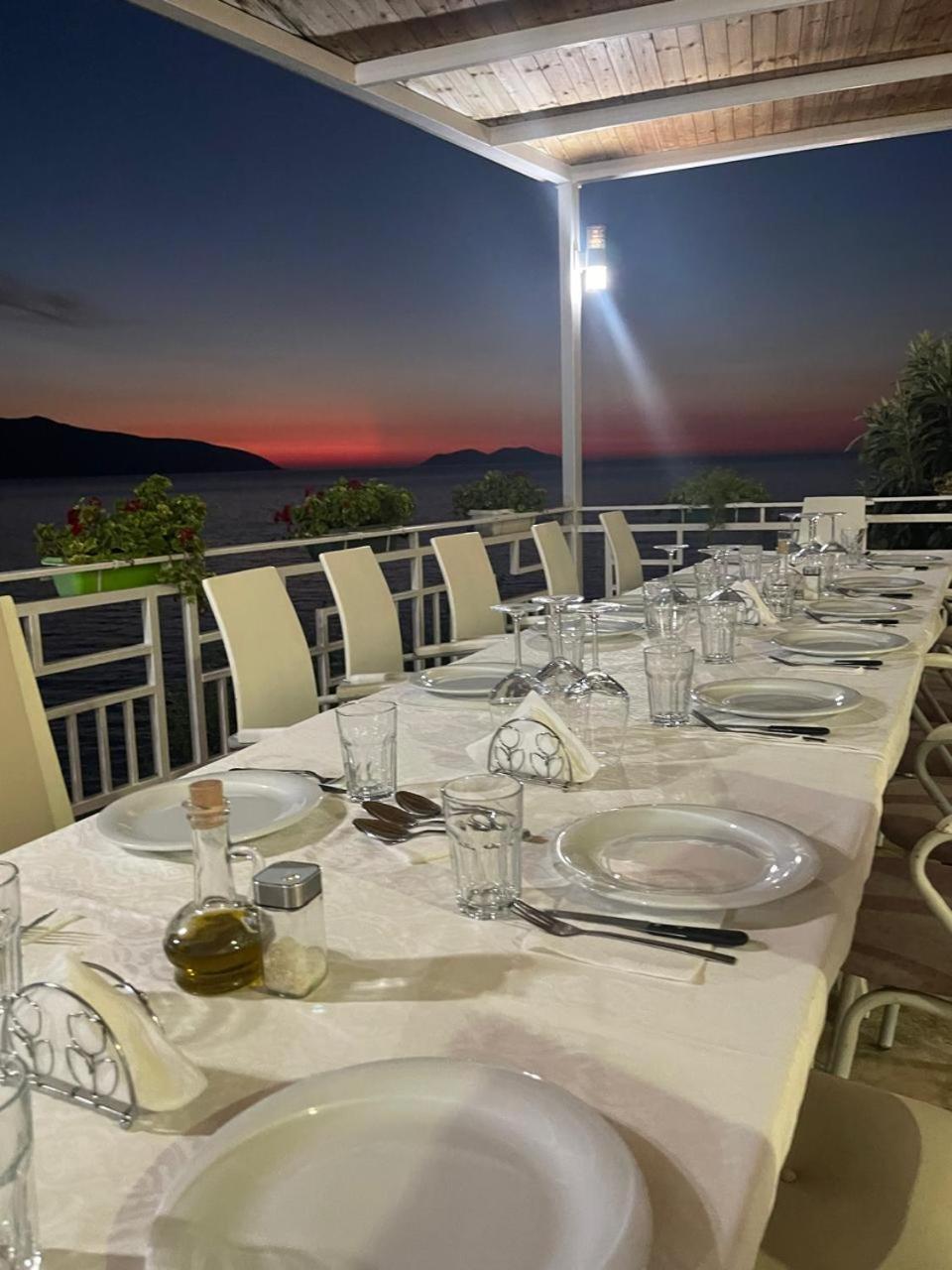 Envi Hotel Vlorë Exterior foto